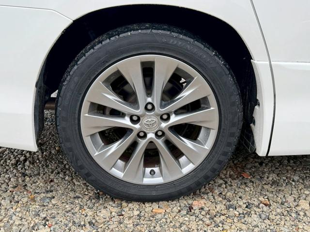 ヴェルファイア ２．４Ｚ　プラチナセレクションＩＩ　ナビＴＶ　フリップダウン　両側電動スライド　電動リアゲート　スマートキー　ＥＴＣ　クリアランスソナー　オットマン　フォグランプ　純正１８インチアルミホイール　電動格納ミラー　後席エアコン（28枚目）