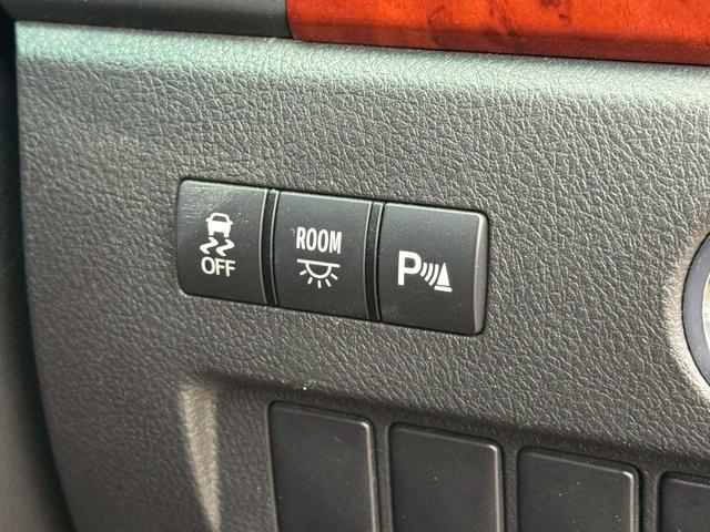 ヴェルファイア ２．４Ｚ　プラチナセレクションＩＩ　ナビＴＶ　フリップダウン　両側電動スライド　電動リアゲート　スマートキー　ＥＴＣ　クリアランスソナー　オットマン　フォグランプ　純正１８インチアルミホイール　電動格納ミラー　後席エアコン（38枚目）