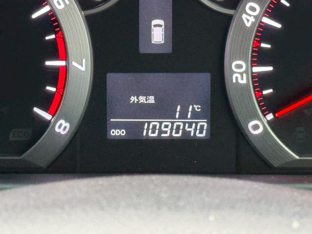 ヴェルファイア ２．４Ｚ　プラチナセレクションＩＩ　ナビＴＶ　フリップダウン　両側電動スライド　電動リアゲート　スマートキー　ＥＴＣ　クリアランスソナー　オットマン　フォグランプ　純正１８インチアルミホイール　電動格納ミラー　後席エアコン（42枚目）