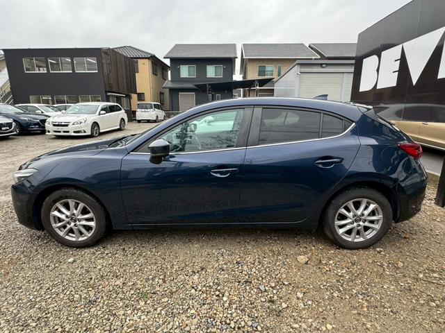 アクセラスポーツ １５ＸＤ　プロアクティブ　後期　マツダコネクトナビ　衝突軽減　障害物センサー　ＢＳＭ　ＥＴＣ　スマートキー　フルセグ　Ｂｌｕｅｔｏｏｔｈ　ＣＤ／ＤＶＤ　電動格納ミラー（61枚目）