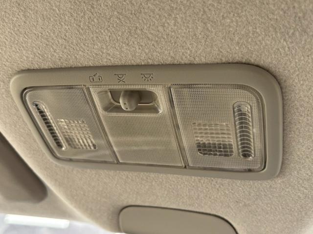 ムーヴ Ｘ　禁煙　ユーザー買取　女性１オーナー　後期型　純正ナビ　フルセグ　ＤＶＤ再生　Ｂｌｕｅｔｏｏｔｈ再生　ミュージックサーバー　スマートキー　プッシュスタート　ＥＴＣ　純正アルミ　オートエアコン（50枚目）