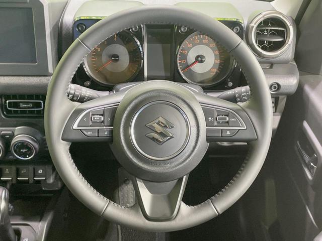 ジムニーノマド ＦＣ　登録済未使用車　セーフティサポート　アダプティブクルーズ　ＬＥＤヘッドライト　スマートキー　オートエアコン　純正１５インチアルミ　誤発進抑制　アイドリングストップ　革巻きステアリング（11枚目）