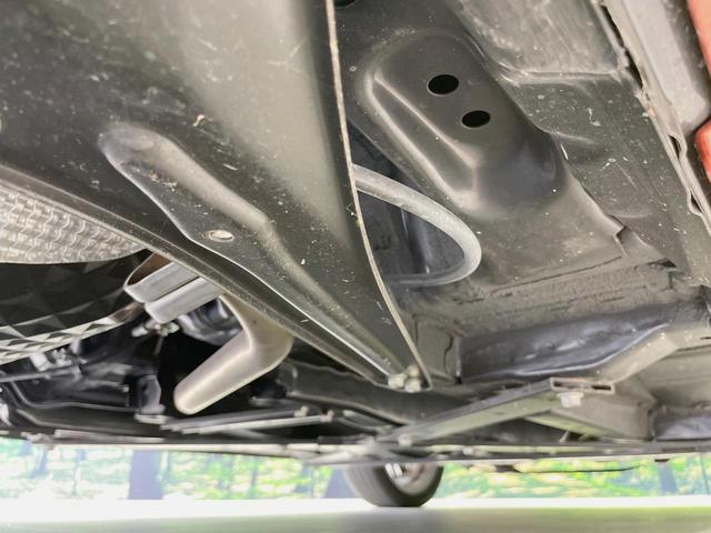 コペン ローブ　ＳＤナビ　禁煙車　ＬＥＤヘッドライト　シートヒーター　革巻きステアリング　スマートキー　Ｂｌｕｅｔｏｏｔｈ再生　ＥＴＣ　ステアリングスイッチ　純正１６インチアルミ　ブラックルーフ（23枚目）