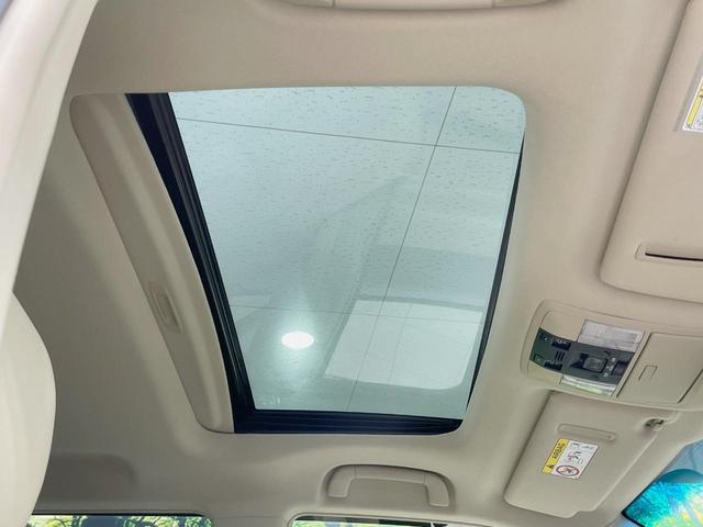 ランドクルーザープラド TX Lパッケージ ムーンルーフ モデリスタエアロ 7人乗 ベージュ内装 9インチディスプレイ 全周囲カメラ シルバールーフレール 禁煙車 セーフティセンス レーダークルーズ ブラインドスポットモニター(4枚目)