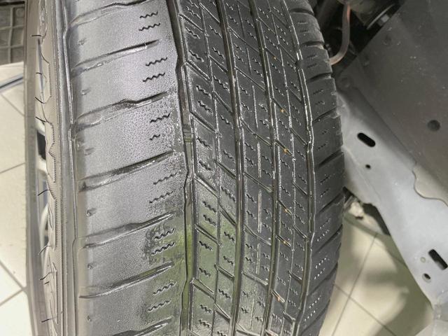 ランドクルーザープラド TX Lパッケージ ムーンルーフ モデリスタエアロ 7人乗 ベージュ内装 9インチディスプレイ 全周囲カメラ シルバールーフレール 禁煙車 セーフティセンス レーダークルーズ ブラインドスポットモニター(25枚目)