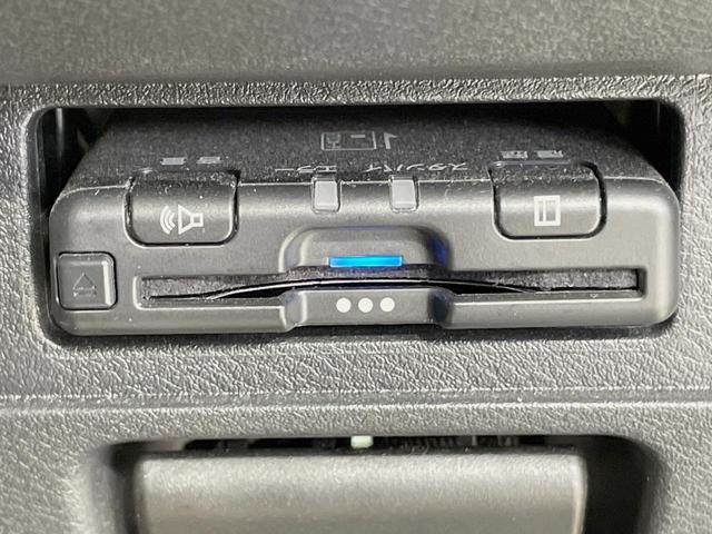 ノート Ｘ　アラウンドビューモニター　エマージェンシーブレーキ　純正ディスプレイオーディオ　コーナーセンサー　スマートキー　ＬＥＤヘッド　ＥＴＣ　車線逸脱警報　オートライト　オートエアコン　Ｂｌｕｅｔｏｏｔｈ（7枚目）