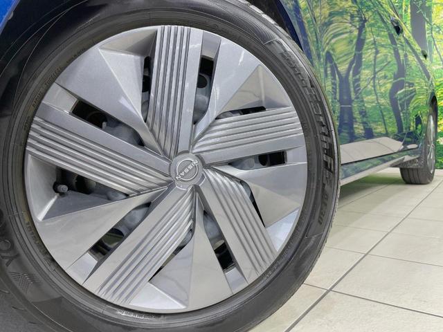 ノート Ｘ　アラウンドビューモニター　エマージェンシーブレーキ　純正ディスプレイオーディオ　コーナーセンサー　スマートキー　ＬＥＤヘッド　ＥＴＣ　車線逸脱警報　オートライト　オートエアコン　Ｂｌｕｅｔｏｏｔｈ（13枚目）