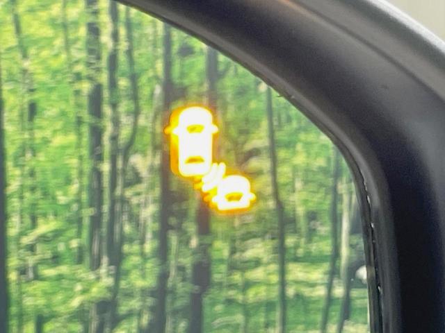 フリード エアー　ＥＸ　登録済未使用車　ホンダセンシング　アダプティブクルーズ　ブラインドスポットモニター　両側電動スライドドア　ＬＥＤヘッドライト　スマートキー　オートエアコン　革巻きステアリング　シートヒーター（5枚目）