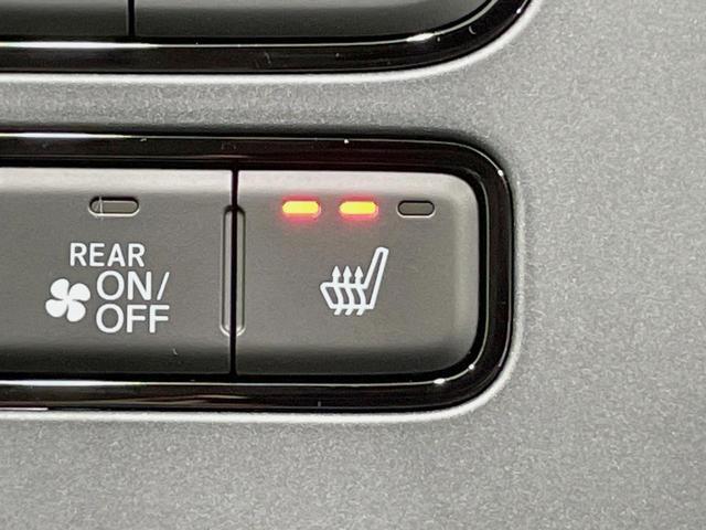 フリード エアー　ＥＸ　登録済未使用車　ホンダセンシング　アダプティブクルーズ　ブラインドスポットモニター　両側電動スライドドア　ＬＥＤヘッドライト　スマートキー　オートエアコン　革巻きステアリング　シートヒーター（6枚目）