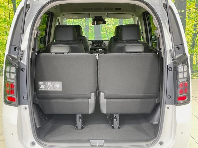 フリード エアー　ＥＸ　登録済未使用車　ホンダセンシング　アダプティブクルーズ　ブラインドスポットモニター　両側電動スライドドア　ＬＥＤヘッドライト　スマートキー　オートエアコン　革巻きステアリング　シートヒーター（10枚目）