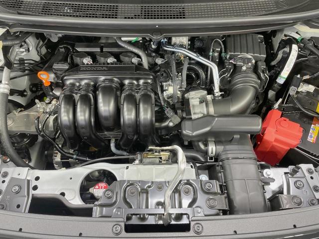 フリード エアー　ＥＸ　登録済未使用車　ホンダセンシング　アダプティブクルーズ　ブラインドスポットモニター　両側電動スライドドア　ＬＥＤヘッドライト　スマートキー　オートエアコン　革巻きステアリング　シートヒーター（18枚目）