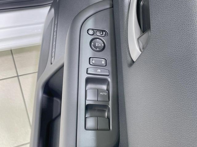 フリード エアー　ＥＸ　登録済未使用車　ホンダセンシング　アダプティブクルーズ　ブラインドスポットモニター　両側電動スライドドア　ＬＥＤヘッドライト　スマートキー　オートエアコン　革巻きステアリング　シートヒーター（49枚目）