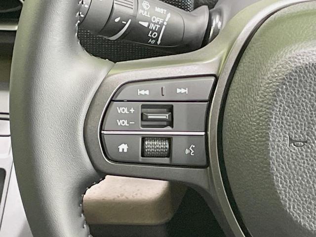 フリード エアー　ＥＸ　登録済未使用車　ホンダセンシング　アダプティブクルーズ　ブラインドスポットモニター　両側電動スライドドア　ＬＥＤヘッドライト　スマートキー　オートエアコン　革巻きステアリング　シートヒーター（50枚目）