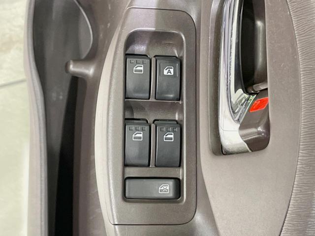 パッソ X Gパッケージ 純正ナビ バックカメラ 禁煙車 スマートキー ETC オートエアコン 純正14インチアルミ Bluetooth再生 CD再生 ベンチシート 横滑り防止装置 プライバシーガラス(46枚目)