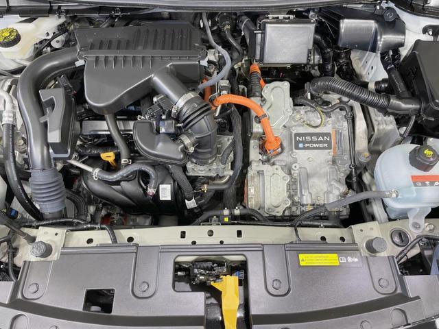 ノート S SDナビ エマージェンシーブレーキ 禁煙車 スマートキー ETC インテリジェントキー オートハイビーム オートエアコン Bluetooth プライバシーガラス 盗難防止装置 電動格納ミラー(18枚目)