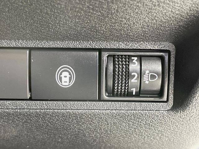 ノート S SDナビ エマージェンシーブレーキ 禁煙車 スマートキー ETC インテリジェントキー オートハイビーム オートエアコン Bluetooth プライバシーガラス 盗難防止装置 電動格納ミラー(38枚目)