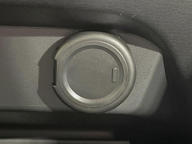 ノート S SDナビ エマージェンシーブレーキ 禁煙車 スマートキー ETC インテリジェントキー オートハイビーム オートエアコン Bluetooth プライバシーガラス 盗難防止装置 電動格納ミラー(54枚目)