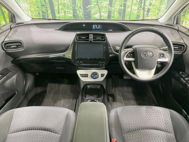 プリウス Sセーフティプラス 純正9型ナビ バックカメラ セーフティセンス レーダークルーズ 禁煙車 ドラレコ コーナーセンサー スマートキー LEDヘッド ETC オートハイビーム レーンアシスト オートライト(2枚目)