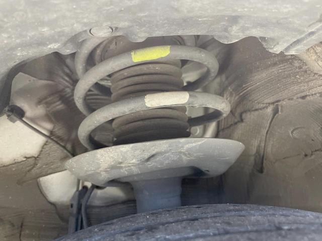 プリウス Sセーフティプラス 純正9型ナビ バックカメラ セーフティセンス レーダークルーズ 禁煙車 ドラレコ コーナーセンサー スマートキー LEDヘッド ETC オートハイビーム レーンアシスト オートライト(20枚目)