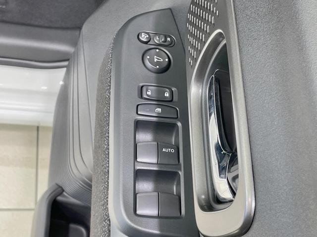 N-BOXカスタム ベースグレード 届出済未使用車 電動スライドドア ホンダセンシング アダプティブクルーズ スマートキー シートヒーター LEDヘッドライト オートエアコン 純正14インチアルミ クリアランスソナー オートライト(47枚目)