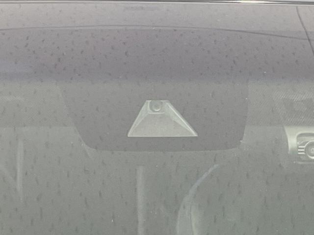 ハリアー S 純正ディスプレイオーディオ バックカメラ セーフティセンス 禁煙車 レーダークルーズ スマートキー オートエアコン LEDヘッドライト 純正17インチアルミ オートマチックハイビーム レーンアシスト(6枚目)