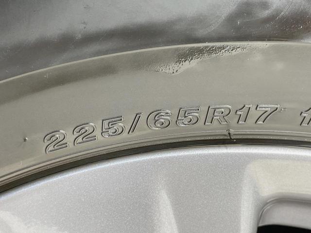 ハリアー S 純正ディスプレイオーディオ バックカメラ セーフティセンス 禁煙車 レーダークルーズ スマートキー オートエアコン LEDヘッドライト 純正17インチアルミ オートマチックハイビーム レーンアシスト(25枚目)