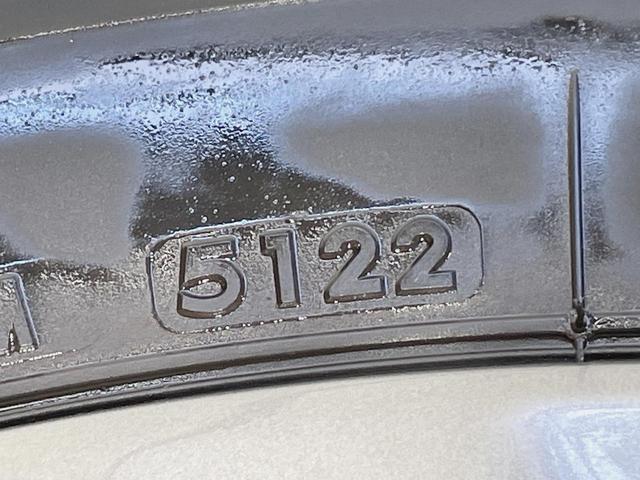 ハリアー S 純正ディスプレイオーディオ バックカメラ セーフティセンス 禁煙車 レーダークルーズ スマートキー オートエアコン LEDヘッドライト 純正17インチアルミ オートマチックハイビーム レーンアシスト(27枚目)