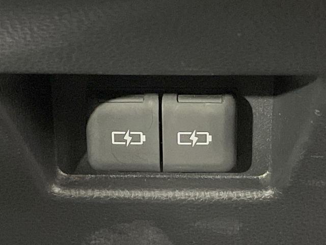 ハリアー S 純正ディスプレイオーディオ バックカメラ セーフティセンス 禁煙車 レーダークルーズ スマートキー オートエアコン LEDヘッドライト 純正17インチアルミ オートマチックハイビーム レーンアシスト(52枚目)