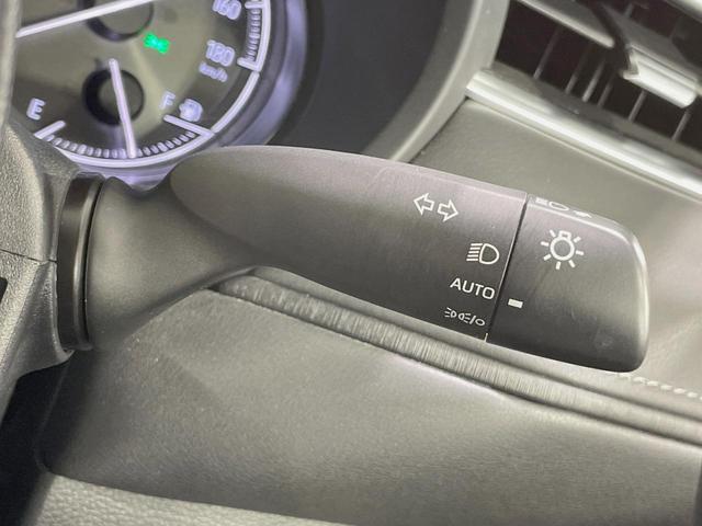 ハリアー S 純正ディスプレイオーディオ バックカメラ セーフティセンス 禁煙車 レーダークルーズ スマートキー オートエアコン LEDヘッドライト 純正17インチアルミ オートマチックハイビーム レーンアシスト(60枚目)