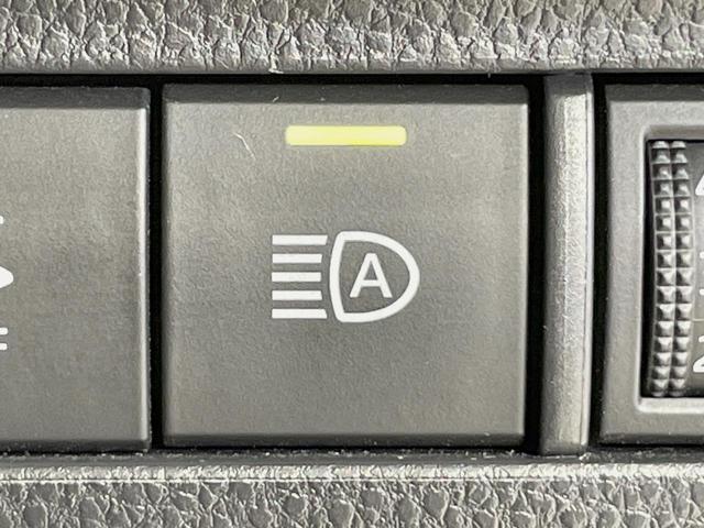 ハリアー S 純正ディスプレイオーディオ バックカメラ セーフティセンス 禁煙車 レーダークルーズ スマートキー オートエアコン LEDヘッドライト 純正17インチアルミ オートマチックハイビーム レーンアシスト(63枚目)