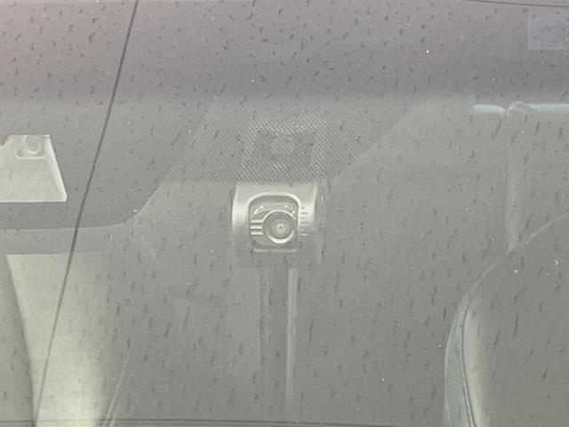 ハリアー S 純正ディスプレイオーディオ バックカメラ セーフティセンス 禁煙車 レーダークルーズ スマートキー オートエアコン LEDヘッドライト 純正17インチアルミ オートマチックハイビーム レーンアシスト(65枚目)