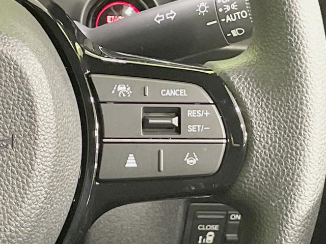 Ｎ－ＢＯＸカスタム ベースグレード　届出済未使用車　両側電動スライドドア　ホンダセンシング　アダプティブクルーズ　シートヒーター　ＬＥＤヘッドライト　スマートキー　オートライト　オートエアコン　純正１４インチアルミ　ベンチシート（7枚目）