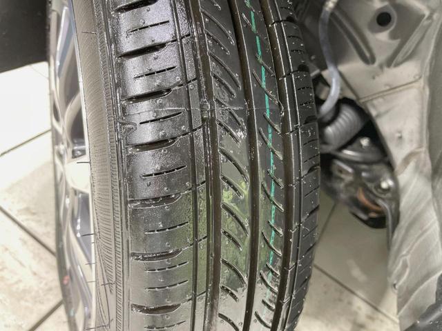 Ｎ－ＢＯＸカスタム ベースグレード　届出済未使用車　両側電動スライドドア　ホンダセンシング　アダプティブクルーズ　シートヒーター　ＬＥＤヘッドライト　スマートキー　オートライト　オートエアコン　純正１４インチアルミ　ベンチシート（24枚目）