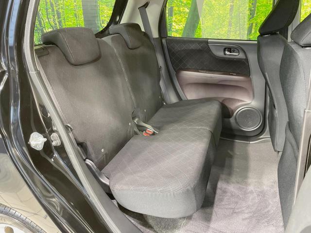 Ｎ－ＯＮＥ プレミアム・Ｌパッケージ　純正ナビ　バックカメラ　禁煙車　スマートキー　ＨＩＤヘッド　ＥＴＣ　純正１４インチアルミ　オートライト　オートエアコン　Ｂｌｕｅｔｏｏｔｈ　ＣＤ　ＤＶＤ　革巻きステアリング　盗難防止装置（9枚目）