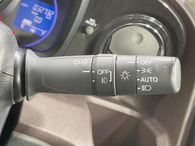 Ｎ－ＯＮＥ プレミアム・Ｌパッケージ　純正ナビ　バックカメラ　禁煙車　スマートキー　ＨＩＤヘッド　ＥＴＣ　純正１４インチアルミ　オートライト　オートエアコン　Ｂｌｕｅｔｏｏｔｈ　ＣＤ　ＤＶＤ　革巻きステアリング　盗難防止装置（50枚目）