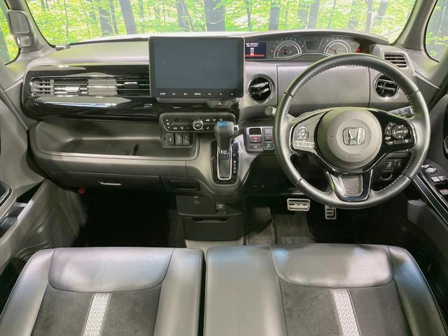 Ｎ－ＢＯＸカスタム Ｌターボ　両側電動スライドドア　バックカメラ　ホンダセンシング　１０型ディスプレイオーディオ　禁煙車　ドラレコ　コーナーセンサー　スマートキー　ＬＥＤヘッド　純正１５インチアルミ　オートハイビーム（2枚目）