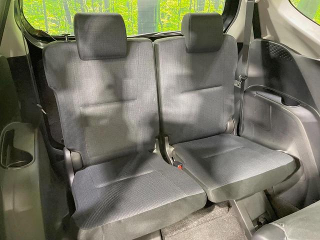 シエンタ ハイブリッドＧ　ＳＤナビ　セーフティセンス　両側電動スライドドア　バックカメラ　禁煙車　ＬＥＤヘッドライト　シートヒーター　革巻きステアリング　ステアリングスイッチ　スマートキー　オートライト　ＥＴＣ（9枚目）