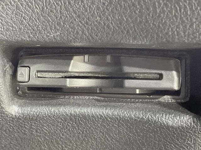 シエンタ ハイブリッドＧ　ＳＤナビ　セーフティセンス　両側電動スライドドア　バックカメラ　禁煙車　ＬＥＤヘッドライト　シートヒーター　革巻きステアリング　ステアリングスイッチ　スマートキー　オートライト　ＥＴＣ（41枚目）