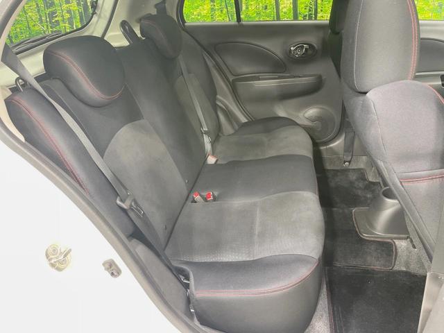 マーチ ニスモ　Ｓ　ＭＴ車　純正ナビ　バックカメラ　禁煙車　スマートキー　ＬＥＤヘッドライト　ＥＴＣ　純正１６インチアルミ　オートライト　オートエアコン　Ｂｌｕｅｔｏｏｔｈ再生　フルセグ（10枚目）