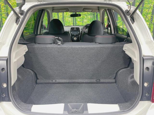 マーチ ニスモ　Ｓ　ＭＴ車　純正ナビ　バックカメラ　禁煙車　スマートキー　ＬＥＤヘッドライト　ＥＴＣ　純正１６インチアルミ　オートライト　オートエアコン　Ｂｌｕｅｔｏｏｔｈ再生　フルセグ（11枚目）