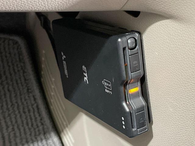 Ｎ－ＯＮＥ Ｇ　純正ナビ　禁煙車　スマートキー　ＨＩＤヘッド　ＥＴＣ　オートエアコン　ＣＤ　電動格納ミラー　アイドリングストップ　プライバシーガラス　盗難防止装置　トラクションコントロール（6枚目）