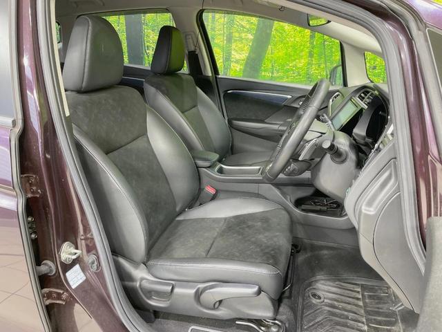 シャトル ハイブリッドＸ　純正８型ナビ　シティブレーキアクティブ　バックカメラ　禁煙車　ＬＥＤヘッドライト　クルーズコントロール　革巻きステアリング　ステアリングスイッチ　スマートキー　Ｂｌｕｅｔｏｏｔｈ再生　フルセグ（8枚目）