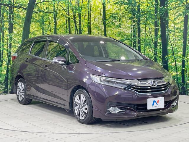 シャトル ハイブリッドＸ　純正８型ナビ　シティブレーキアクティブ　バックカメラ　禁煙車　ＬＥＤヘッドライト　クルーズコントロール　革巻きステアリング　ステアリングスイッチ　スマートキー　Ｂｌｕｅｔｏｏｔｈ再生　フルセグ（16枚目）