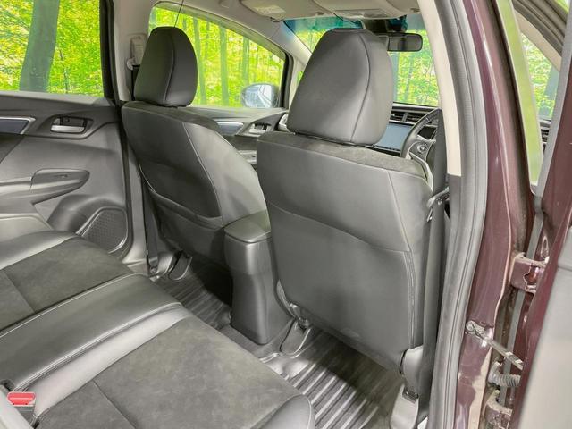 シャトル ハイブリッドＸ　純正８型ナビ　シティブレーキアクティブ　バックカメラ　禁煙車　ＬＥＤヘッドライト　クルーズコントロール　革巻きステアリング　ステアリングスイッチ　スマートキー　Ｂｌｕｅｔｏｏｔｈ再生　フルセグ（35枚目）