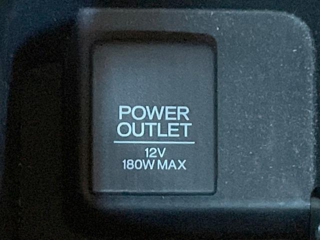 シャトル ハイブリッドＸ　純正８型ナビ　シティブレーキアクティブ　バックカメラ　禁煙車　ＬＥＤヘッドライト　クルーズコントロール　革巻きステアリング　ステアリングスイッチ　スマートキー　Ｂｌｕｅｔｏｏｔｈ再生　フルセグ（57枚目）