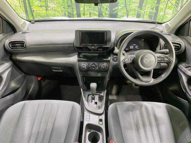 ヤリスクロス Ｘ　ＳＤナビ　バックカメラ　セーフティセンス　禁煙車　ドラレコ　レーダークルーズコントロール　コーナーセンサー　スマートキー　レーンアシスト　ＥＴＣ　オートライト　Ｂｌｕｅｔｏｏｔｈ　盗難防止装置（2枚目）