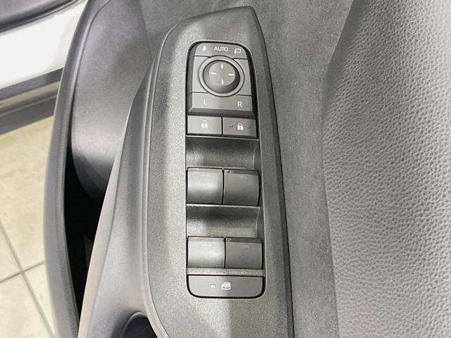 ヤリスクロス Ｘ　ＳＤナビ　バックカメラ　セーフティセンス　禁煙車　ドラレコ　レーダークルーズコントロール　コーナーセンサー　スマートキー　レーンアシスト　ＥＴＣ　オートライト　Ｂｌｕｅｔｏｏｔｈ　盗難防止装置（51枚目）