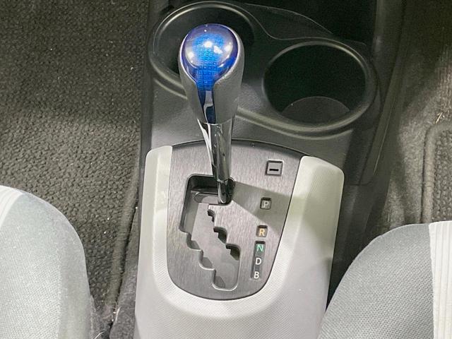 アクア Ｓ　禁煙車　スマートキー　ＥＴＣ　オートライト　オートエアコン　電動格納ミラー　プライバシーガラス　盗難防止装置　トラクションコントロール（35枚目）