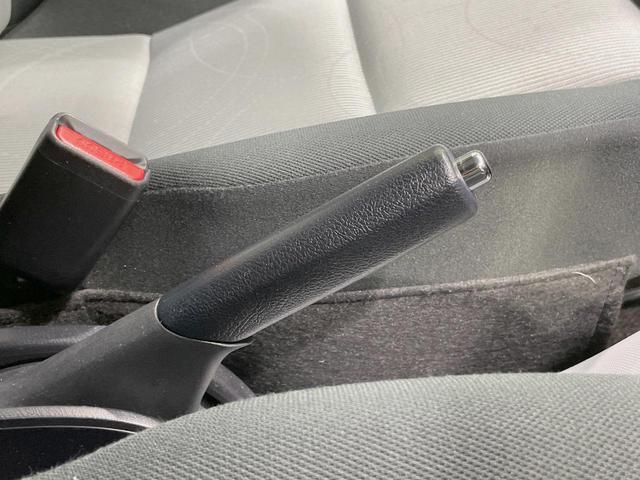 アクア Ｓ　禁煙車　スマートキー　ＥＴＣ　オートライト　オートエアコン　電動格納ミラー　プライバシーガラス　盗難防止装置　トラクションコントロール（36枚目）