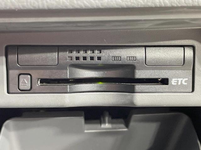 ノア Ｘ　禁煙車　ＥＴＣ　オートエアコン　キーレスエントリー　盗難防止装置　ドアバイザー　プライバシーガラス　電動格納ミラー（3枚目）